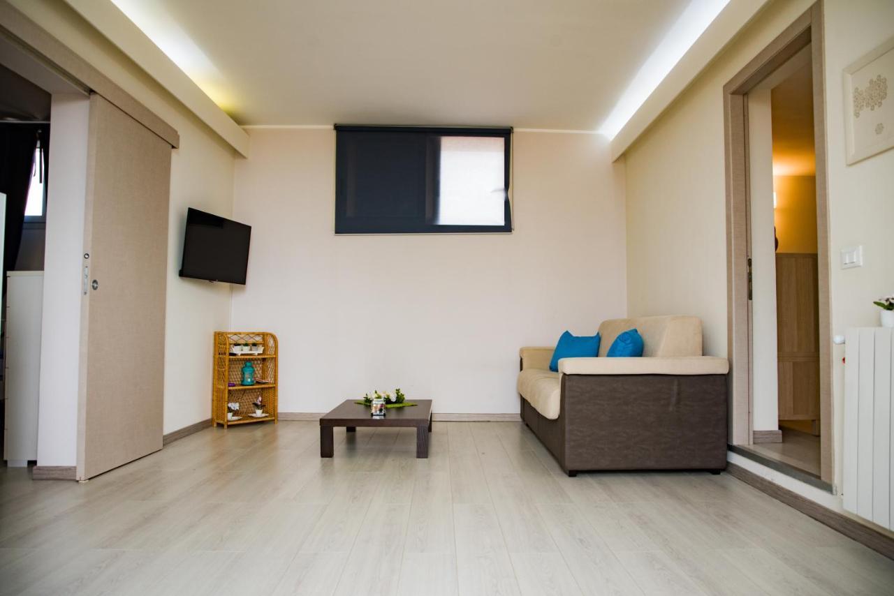 Alessia Apartment Panoramic View 卡塔尼亚 外观 照片